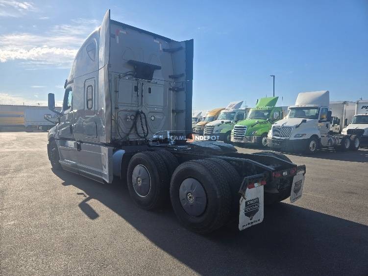Truck Thumbnail 4