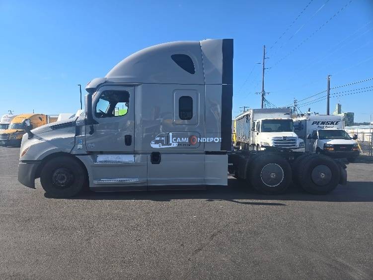 Truck Thumbnail 3