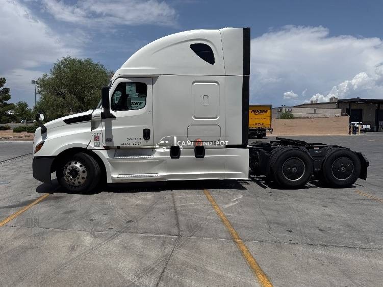 Truck Thumbnail 3