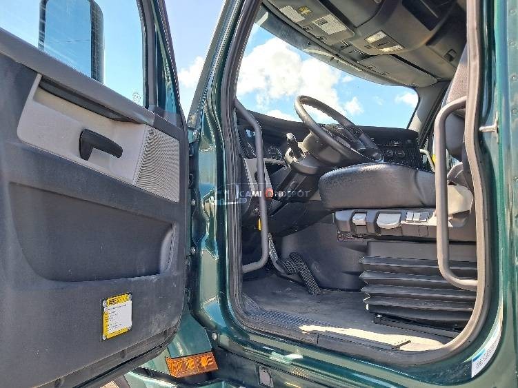 Truck Thumbnail 5