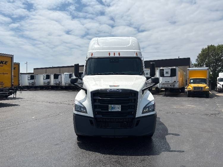 Truck Thumbnail 2