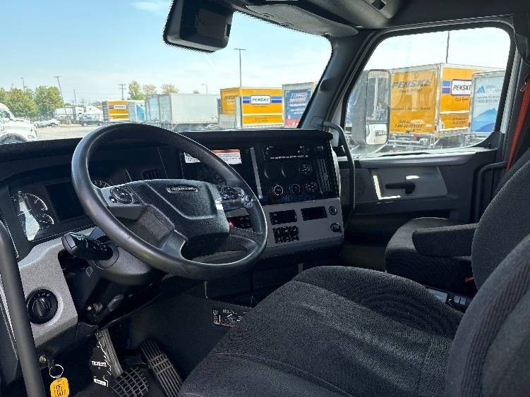 Truck Thumbnail 6