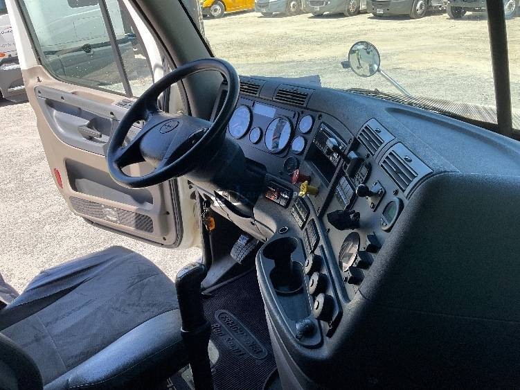 Truck Thumbnail 8