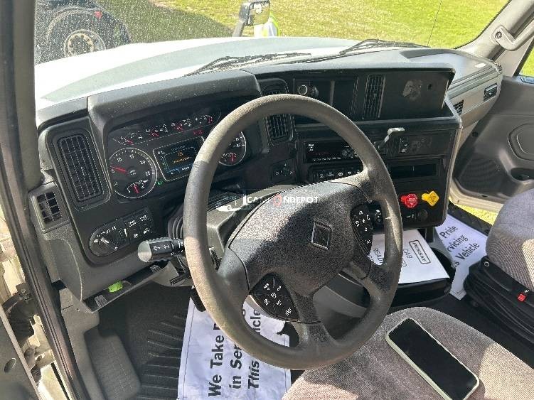 Truck Thumbnail 8