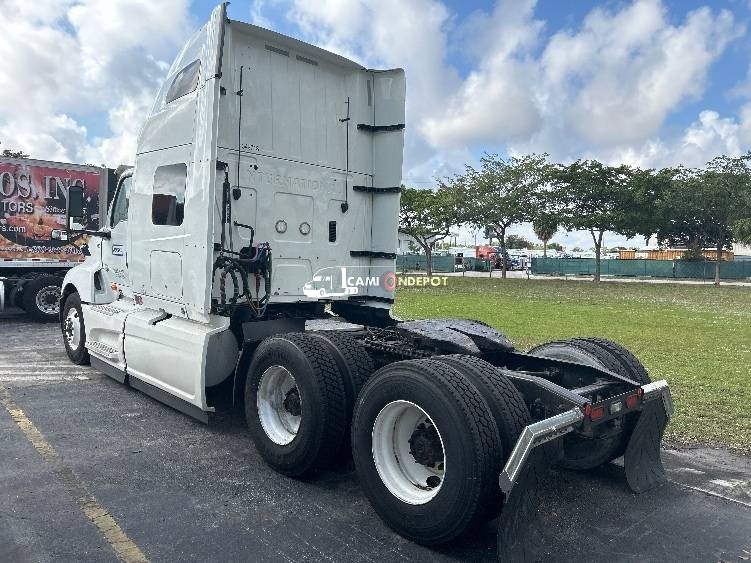 Truck Thumbnail 5