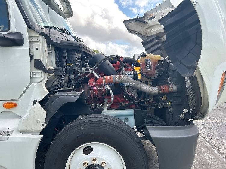 Truck Thumbnail 10