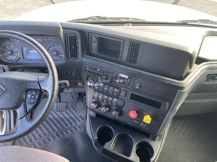 Truck Thumbnail 8