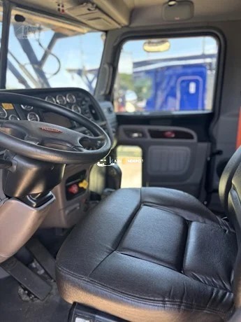 Truck Thumbnail 5