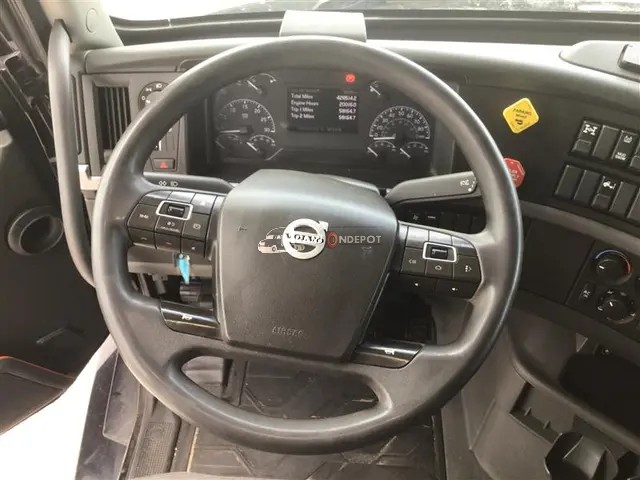 Truck Thumbnail 6