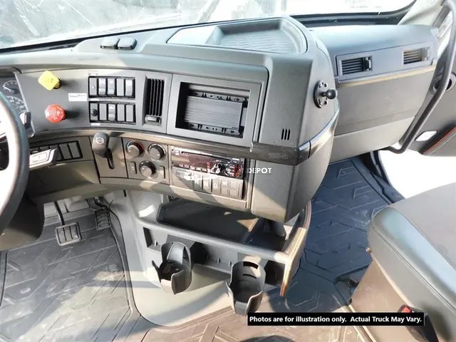 Truck Thumbnail 4
