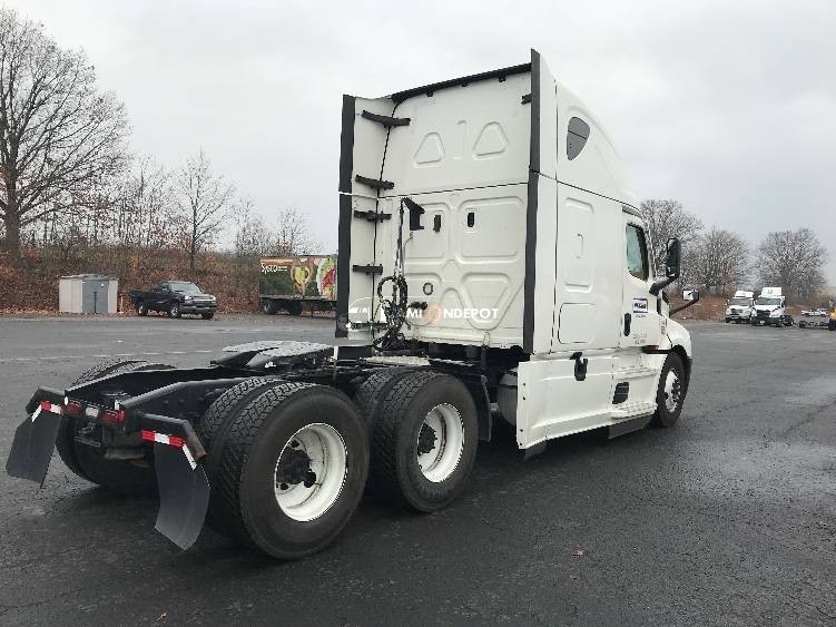 Truck Thumbnail 7