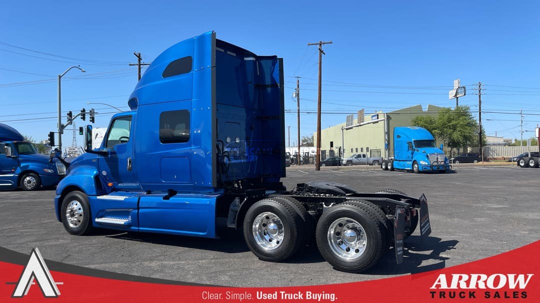 Truck Thumbnail 4