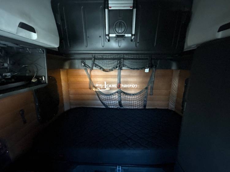 Truck Thumbnail 12