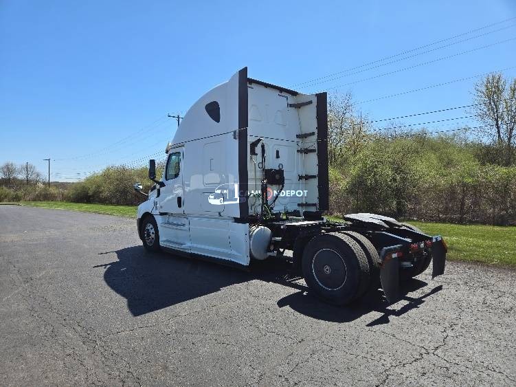 Truck Thumbnail 5