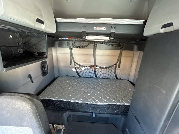 Truck Thumbnail 11