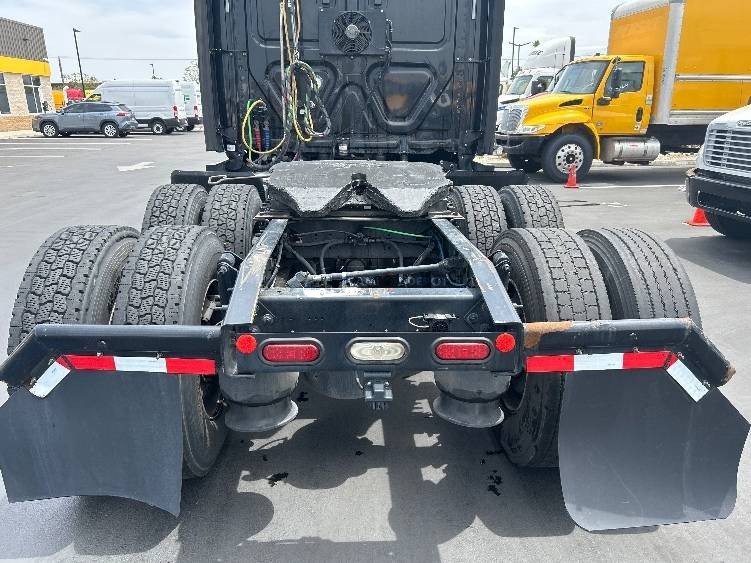 Truck Thumbnail 5