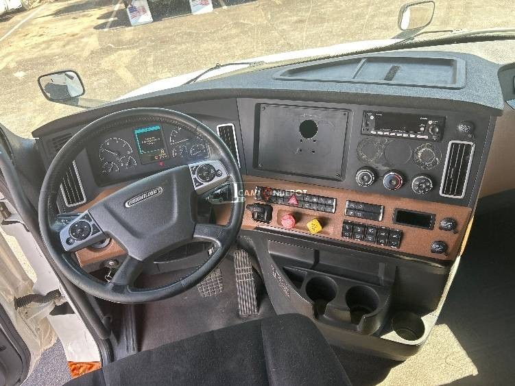Truck Thumbnail 10