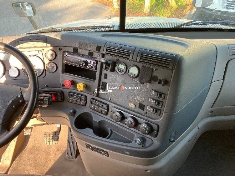 Truck Thumbnail 8