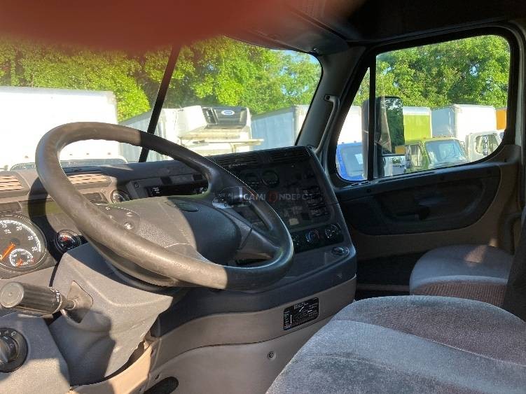 Truck Thumbnail 7