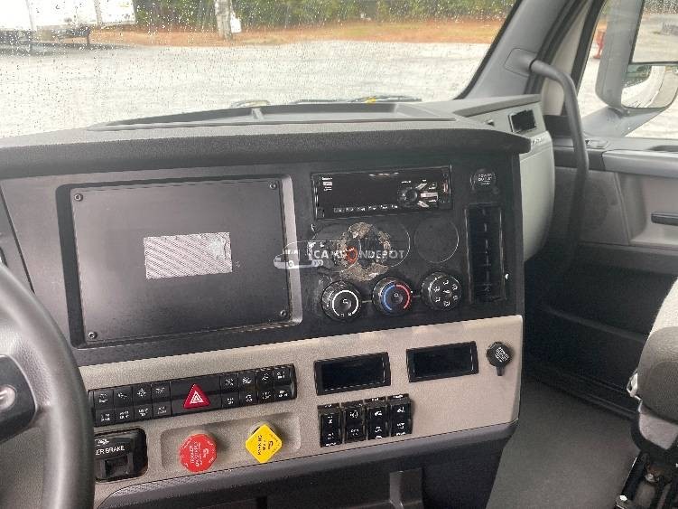 Truck Thumbnail 8