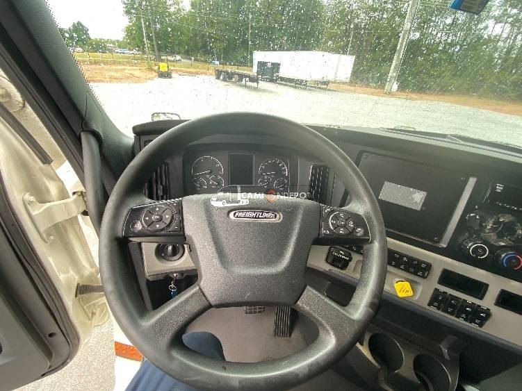 Truck Thumbnail 7