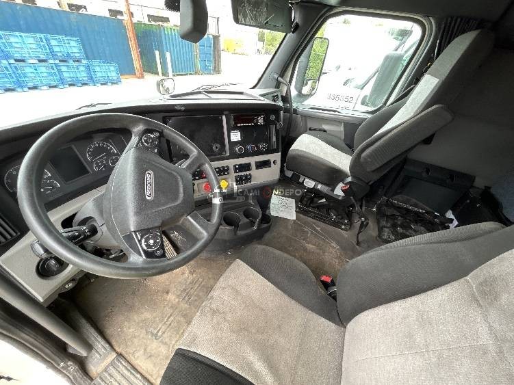 Truck Thumbnail 7