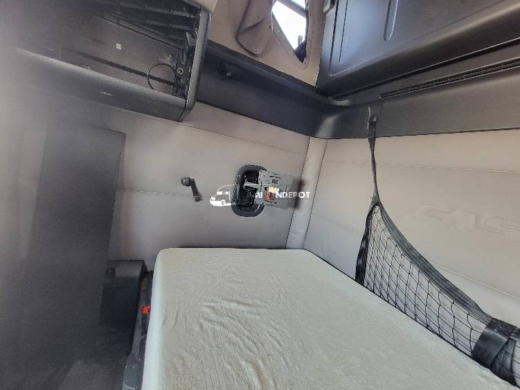 Truck Thumbnail 11