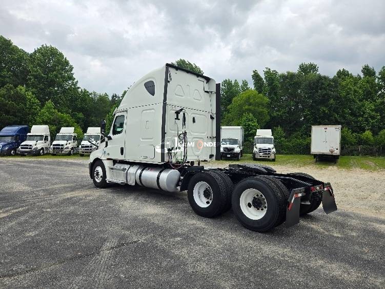Truck Thumbnail 5