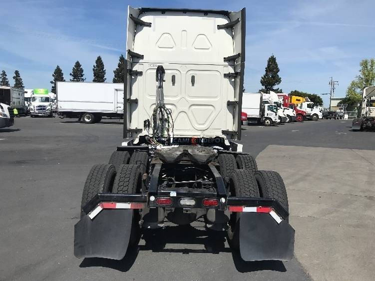 Truck Thumbnail 6