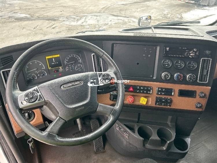 Truck Thumbnail 7
