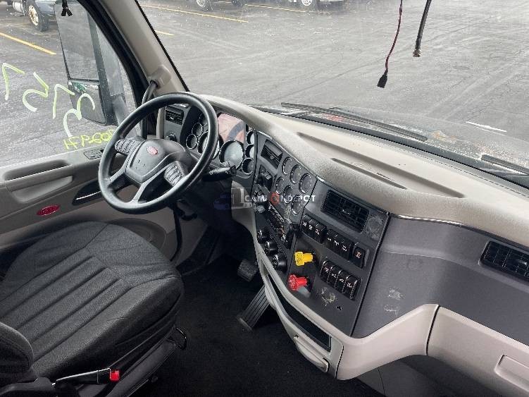 Truck Thumbnail 10