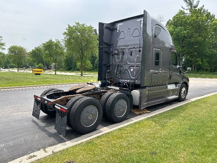 Truck Thumbnail 4