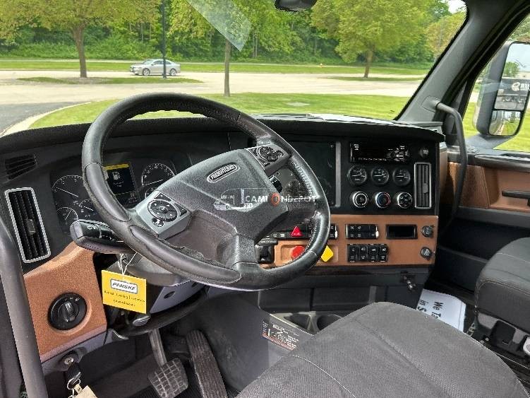 Truck Thumbnail 6