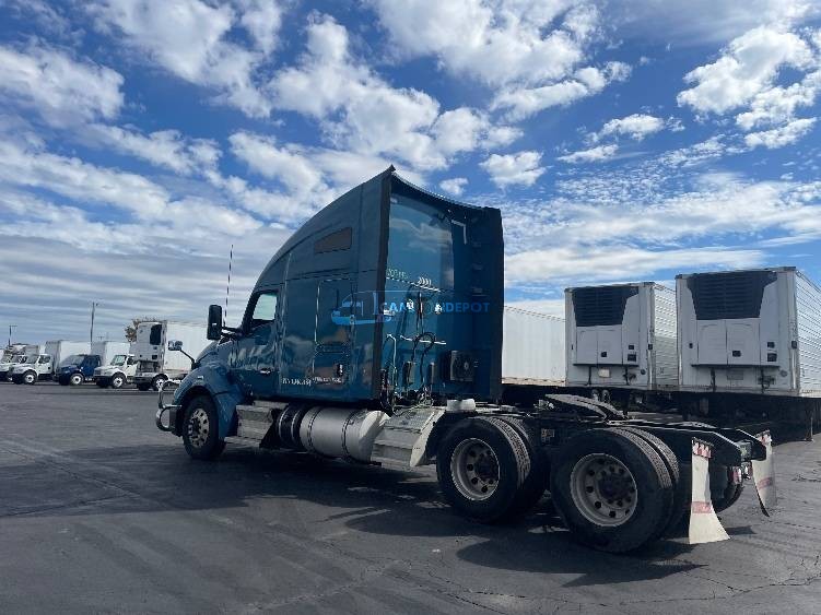 Truck Thumbnail 5