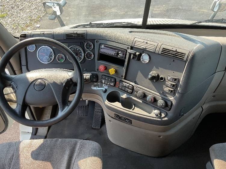 Truck Thumbnail 9