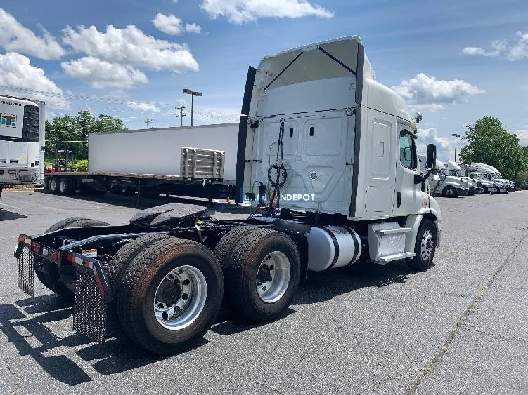 Truck Thumbnail 5
