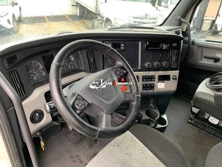 Truck Thumbnail 6