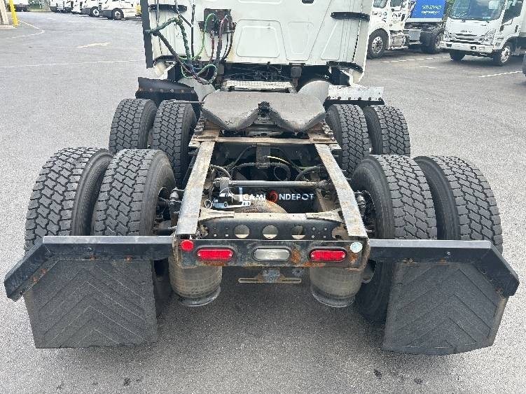 Truck Thumbnail 5