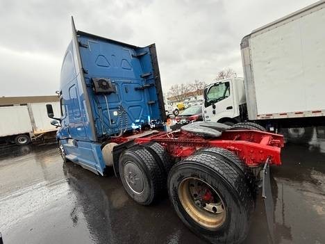 Truck Thumbnail 5