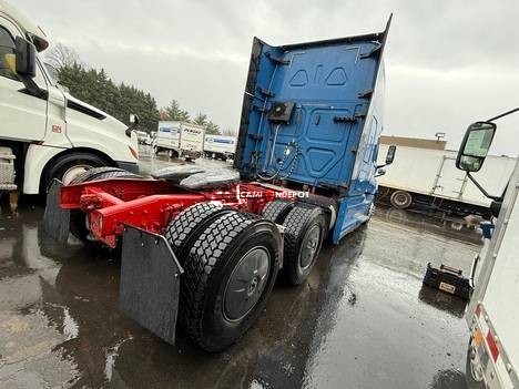 Truck Thumbnail 7