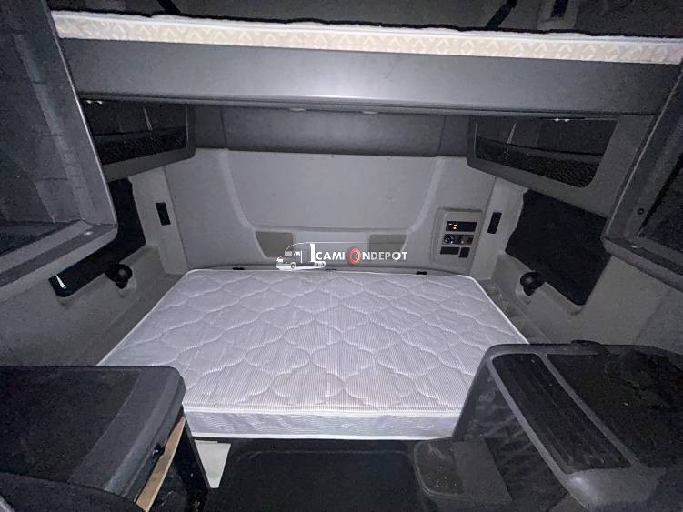 Truck Thumbnail 11