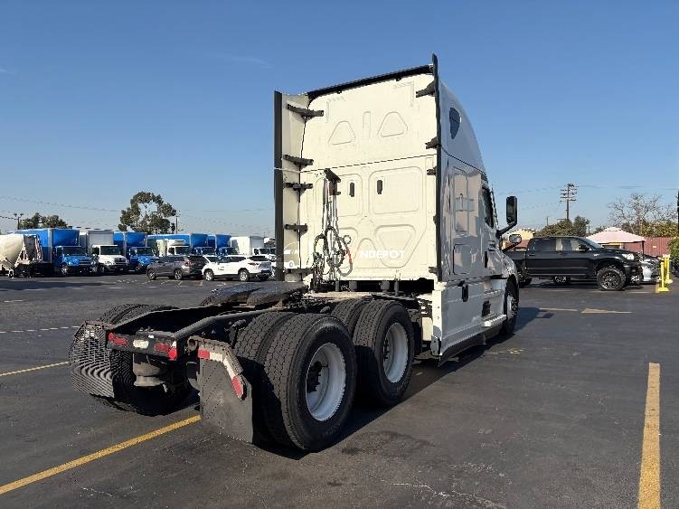 Truck Thumbnail 6