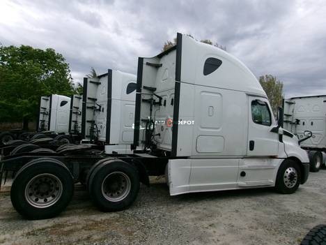 Truck Thumbnail 3
