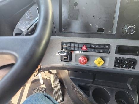 Truck Thumbnail 8