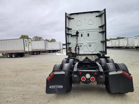 Truck Thumbnail 5