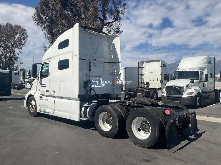 Truck Thumbnail 4