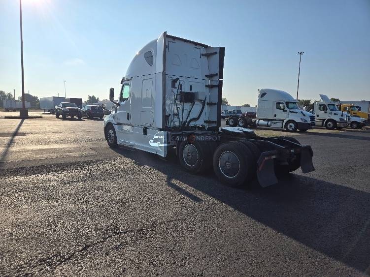 Truck Thumbnail 5