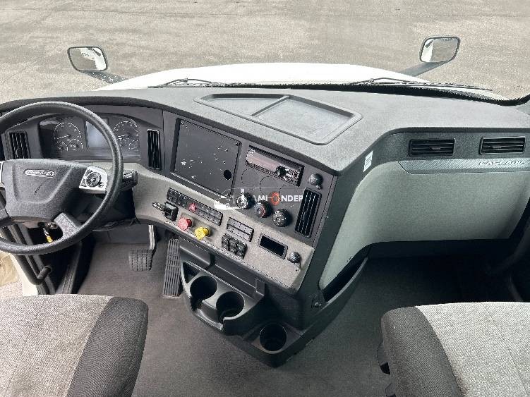 Truck Thumbnail 7