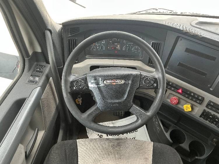 Truck Thumbnail 7