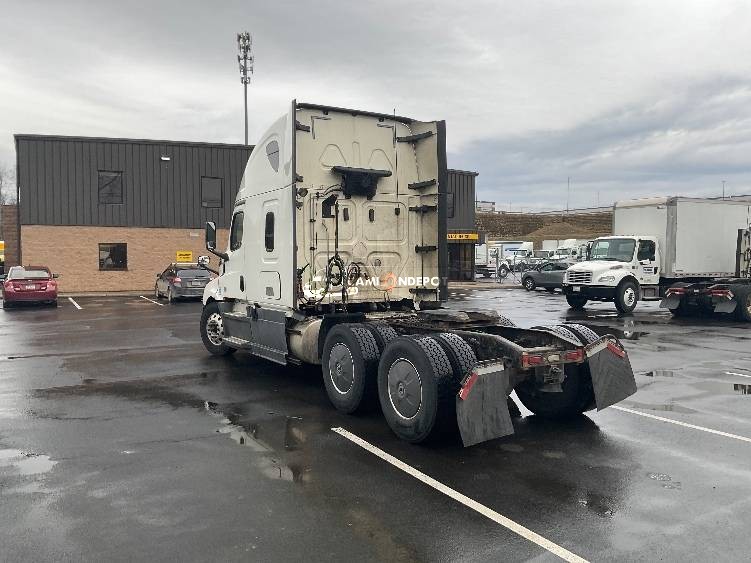Truck Thumbnail 5